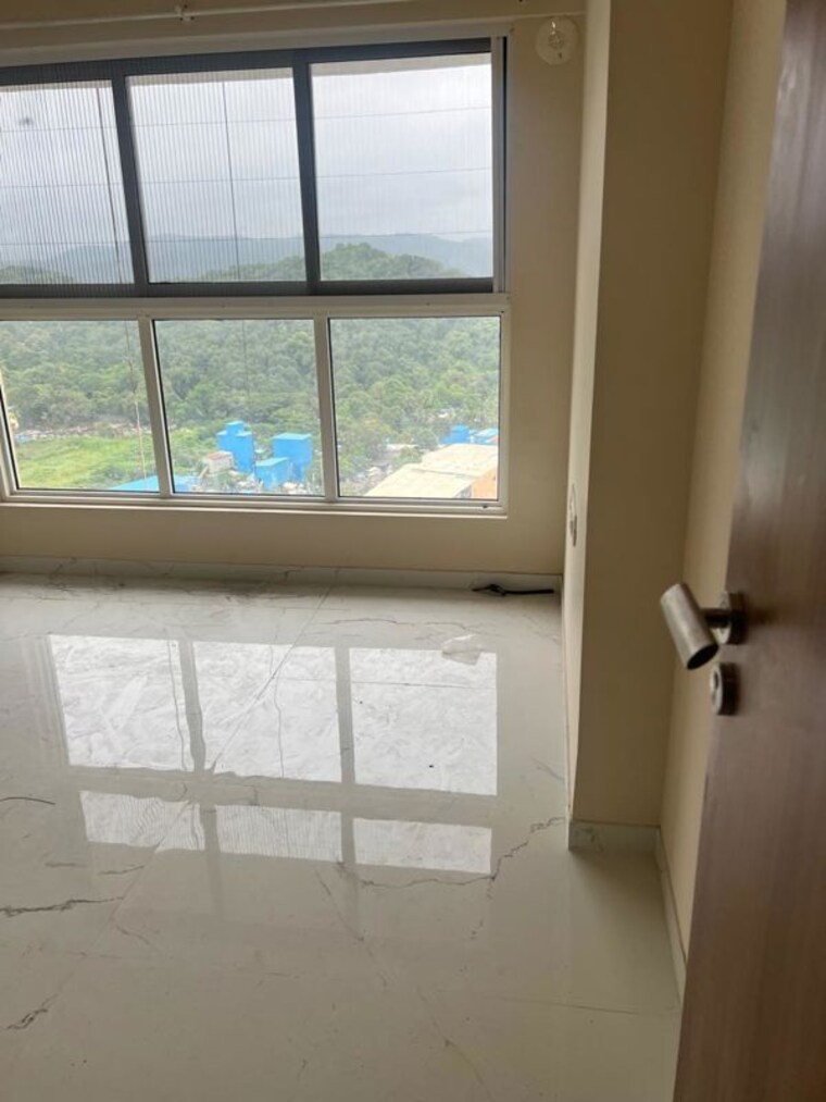 Room, jp-north-barcelona 2.5 Bedroom 750 Sq.Ft. Apartment In Mira Road Thane 9957729