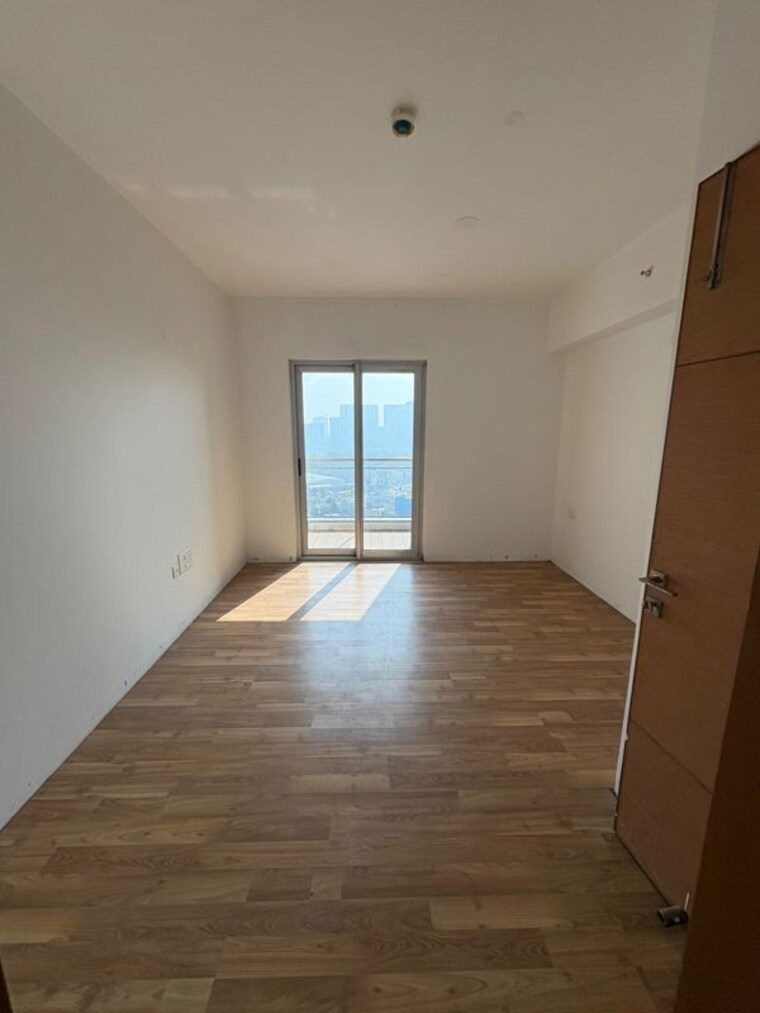 Room, tata-gurgaon-gateway 3.5 Bedroom 2225 Sq.Ft. Apartment In Sector 112 Gurgaon 9957736