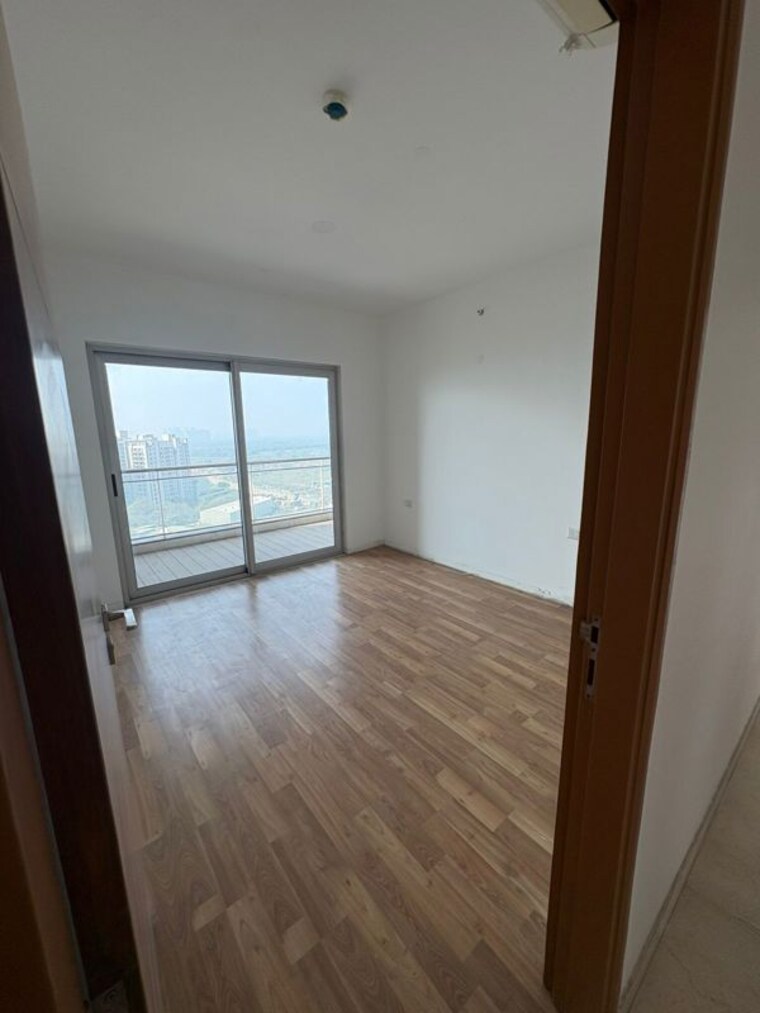 Room, tata-gurgaon-gateway 3.5 Bedroom 2225 Sq.Ft. Apartment In Sector 112 Gurgaon 9957736