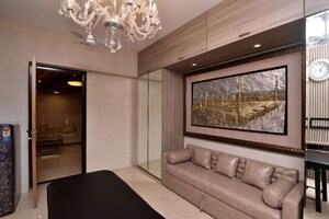 Furnished Amenities in 3 BHK Apartment at Regiland Apartment, Bandra West – for Rent