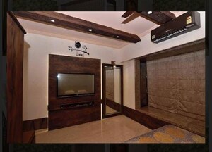 Room in 3 BHK Apartment at Regiland Apartment, Bandra West – for Rent