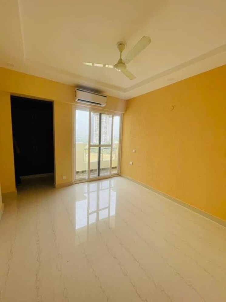 Room, mi-rustle-court 2 Bedroom 1450 Sq.Ft. Apartment In Gomti Nagar Lucknow 9957801