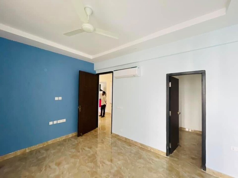 Room, mi-rustle-court 2 Bedroom 1450 Sq.Ft. Apartment In Gomti Nagar Lucknow 9957801
