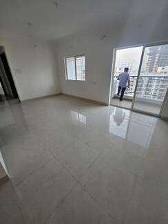 2 BHK Apartment For Sale in Salarpuria H And M Royal
