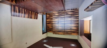 Furnished Amenities in 2 BHK Apartment at Purvi Apartment, Andheri West – for Sale