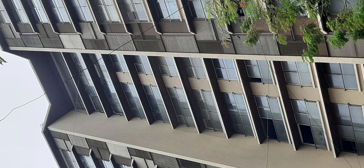 3 BHK + Servant Room Apartment For Sale in Khar West