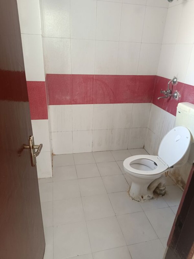 Bathroom, raj nagar extension 2 Bedroom 1125 Sq.Ft. Apartment In Raj Nagar Extension Ghaziabad 9957206