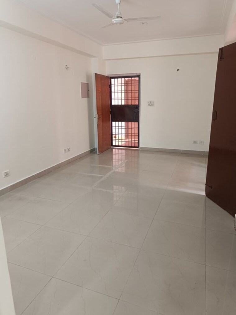 Room, raj nagar extension 2 Bedroom 1125 Sq.Ft. Apartment In Raj Nagar Extension Ghaziabad 9957206