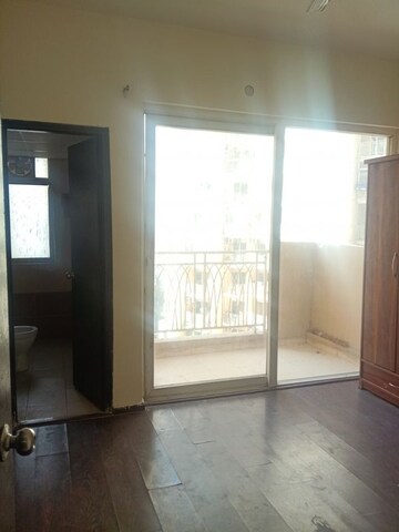 Room in 3 BHK Apartment at Mahagun Mywoods III, Sector 16c Greater Noida – for Rent