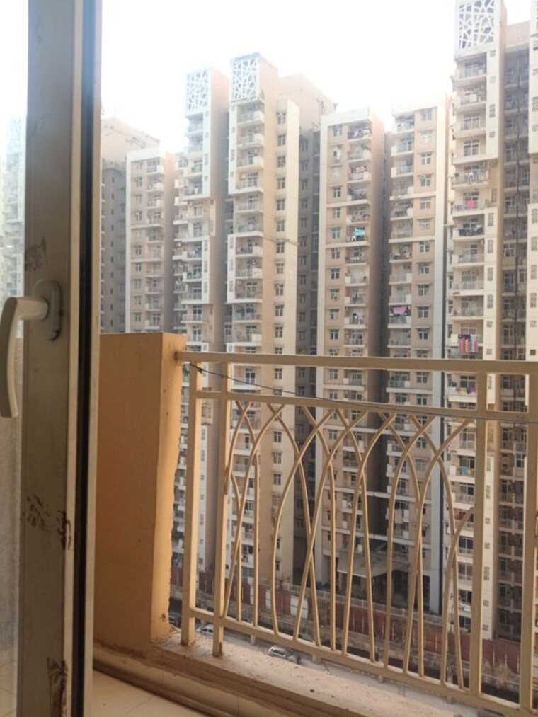 Exterior View, mahagun-mywoods-iii 3 Bedroom 1225 Sq.Ft. Apartment In Sector 16c Greater Noida Greater Noida 9957924