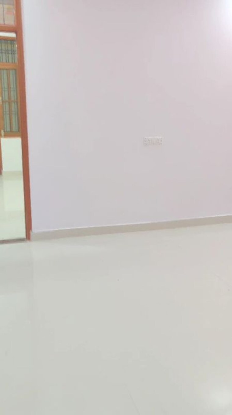 Room, indira nagar 3 Bedroom 1044 Sq.Ft. Independent House In Indira Nagar Lucknow 9958009