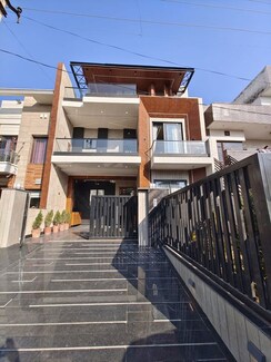 5 BHK + Pooja Room Villa For Sale in Hoskote