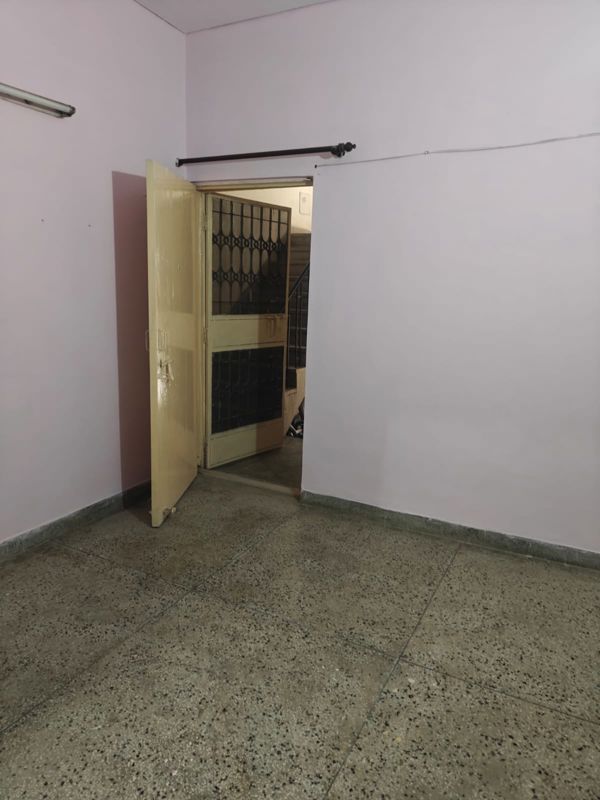 1 RkBuilder Floor For Rent in West Vinod Nagar