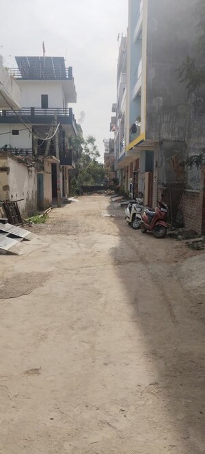 Parking in 3 BHK Villa at UPAVP Vrindavan Yojana, Vrindavan Yojna – for Sale