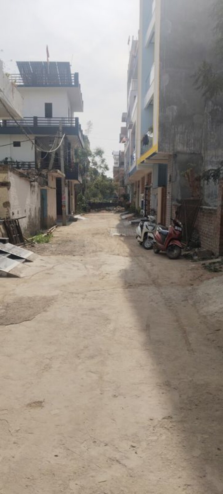  Parking, upavp-vrindavan-yojana 3 Bedroom 800 Sq.Ft. Villa In Vrindavan Yojna Lucknow 9958039