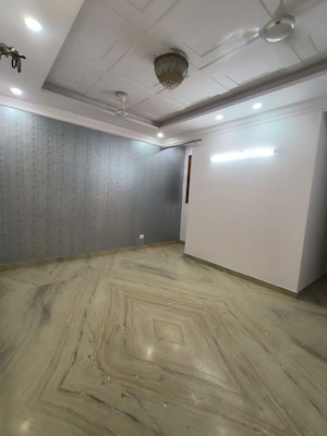 Room in 3 BHK Builder Floor at Patrakar Colony – for Sale