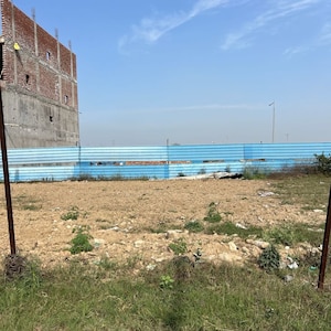  Plot For Sale in Sector 5 Wave City