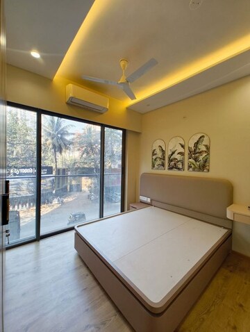 Bedroom in 3 BHK Apartment at Bandra West – for Rent