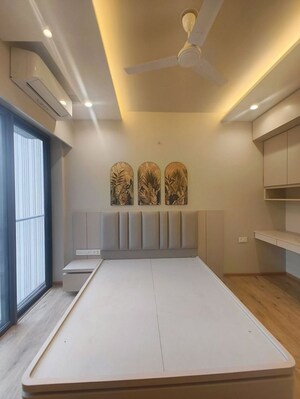 Bedroom in 3 BHK Apartment at Bandra West – for Rent