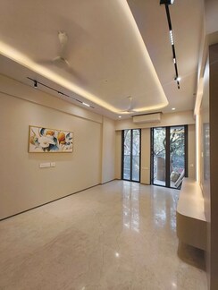 3 BHK + Pooja Room Apartment For Rent in Bandra West
