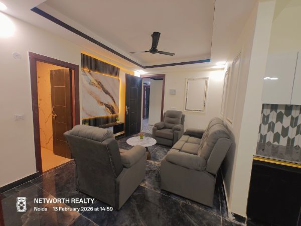 2 BHK + Extra Room Builder Floor For Sale in Sunshine Apartments Sector 73