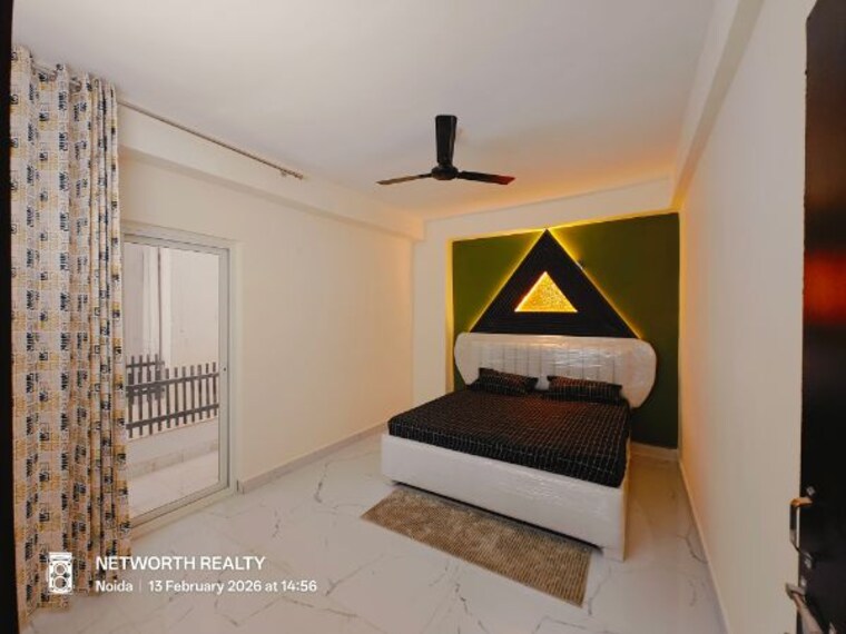 Bedroom, sunshine-apartments-sector-73 2 Bedroom 1000 Sq.Ft. Builder Floor In Sector 73 Noida 9958334