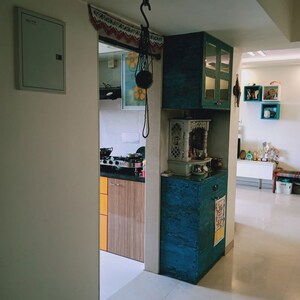 Furnished Amenities in 2 BHK Apartment at Andheri East – for Sale