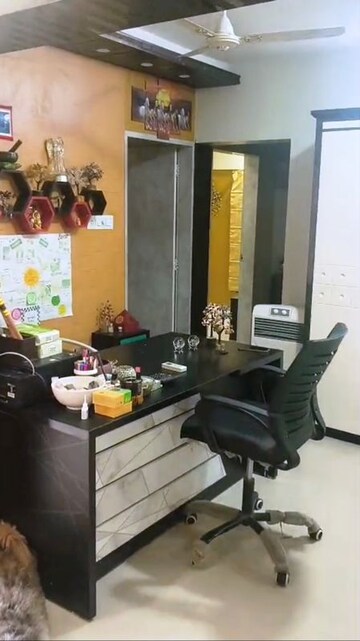 Team Area in 2 BHK Apartment at Atria Grande, Handewadi – for Rent