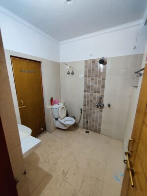 Bathroom in 6+ BHK Independent House at Vrindavan Yojna – for Sale