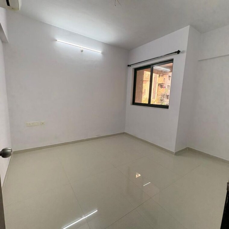 Master Bedroom, lodha-lakeshore-greens 1 Bedroom 508 Sq.Ft. Apartment In Hedutane Thane 9958436