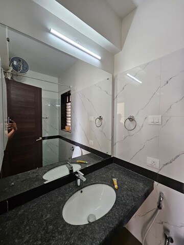 Attached Bathroom in 2 BHK Apartment at K Raheja Heights, Malad East – for Sale