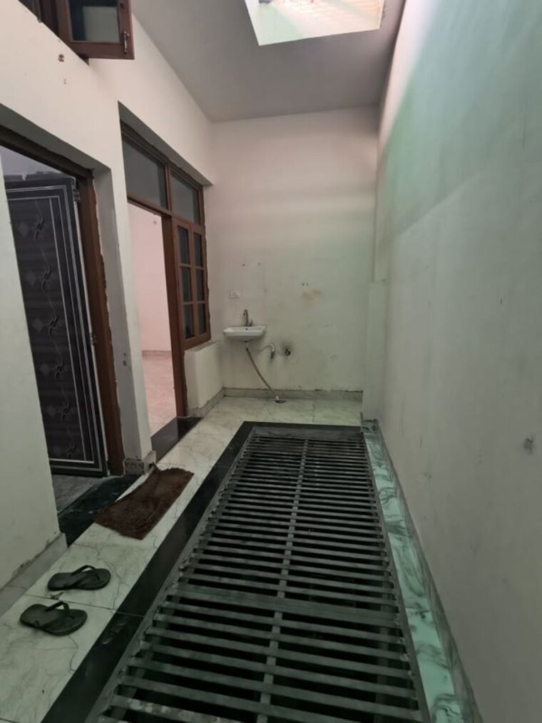 undefined, kamta 2 Bedroom 600 Sq.Ft. Independent House In Kamta Lucknow 9958606