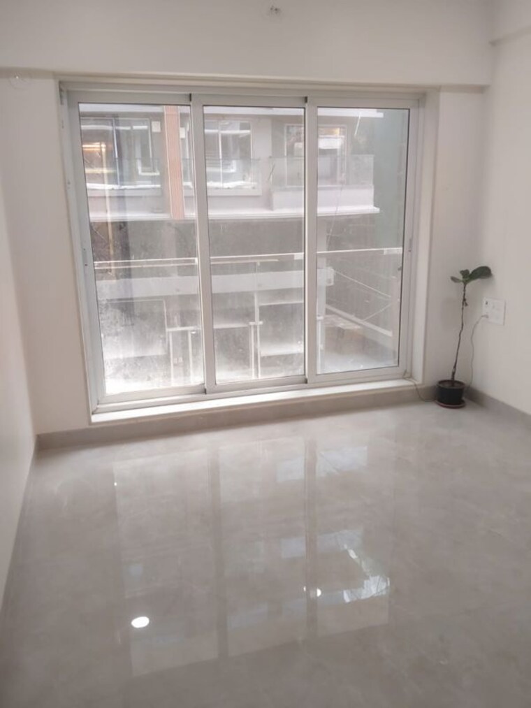 Room, goregaon east 1 Bedroom 425 Sq.Ft. Apartment In Goregaon East Mumbai 9958615