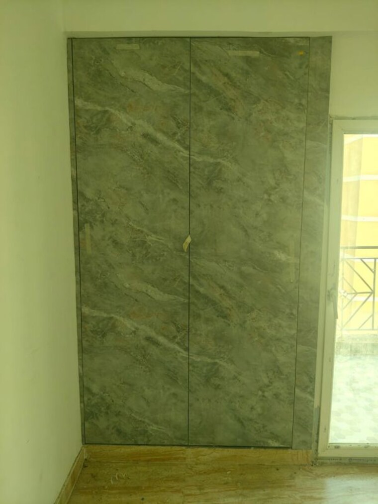 Room, migsun-vilaasa 2 Bedroom 660 Sq.Ft. Apartment In Eta Ii Greater Noida Greater Noida 9958617