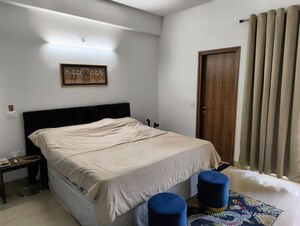 Bedroom in 3.5 BHK Apartment at Gomti Nagar – for Sale