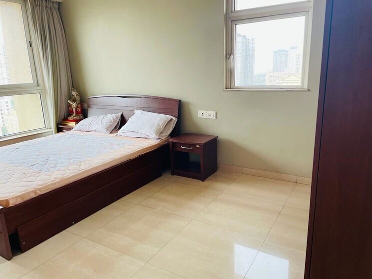 Room, hiranandani-tribeca 3 Bedroom 1350 Sq.Ft. Apartment In Ghodbunder Road Thane 9958643