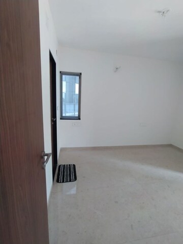 Room in 2 BHK Apartment at VJ Yashwin Nuovo Centro, Wakad – for Rent