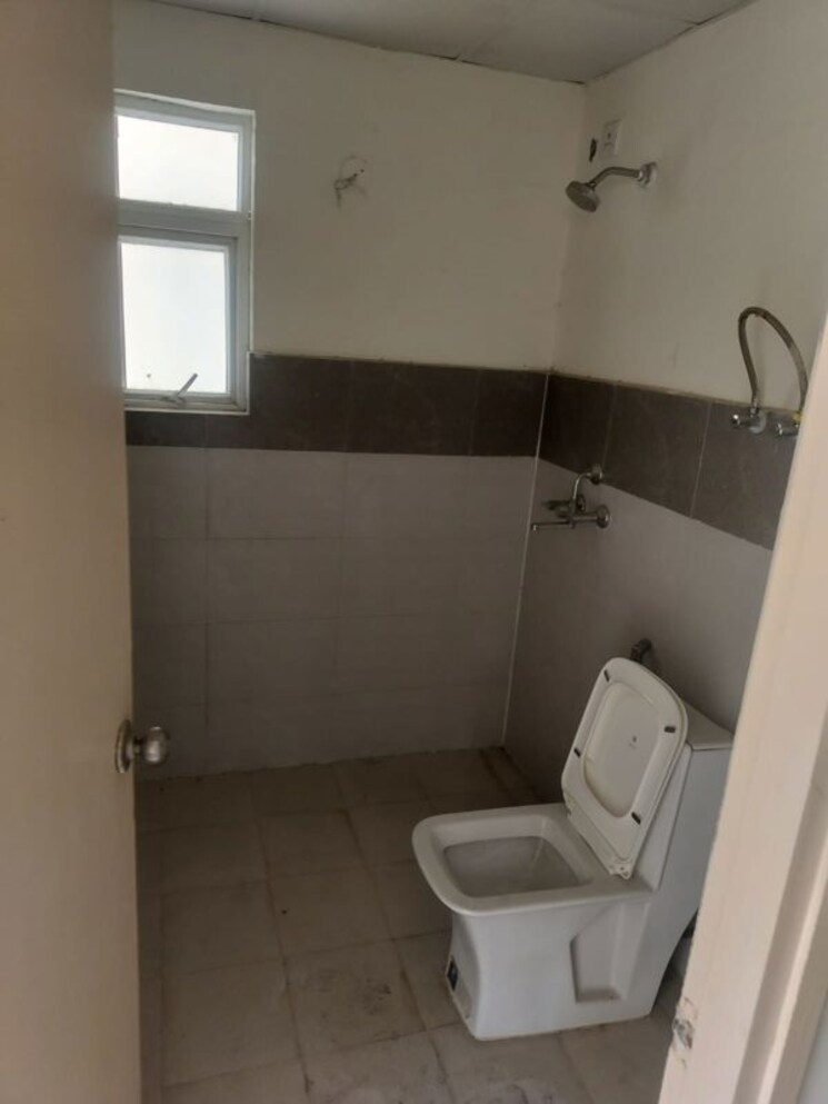 Bathroom, gls-arawali-homes 2 Bedroom 576 Sq.Ft. Apartment In Sohna Sector 4 Gurgaon 9958872