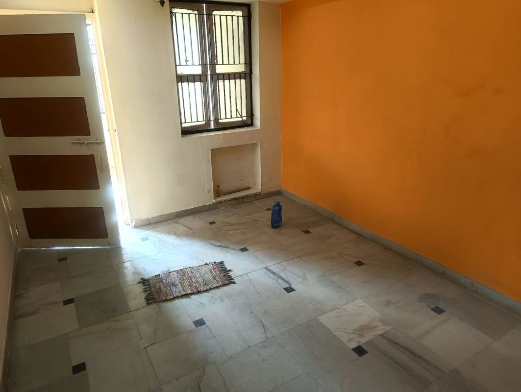 2 BHK + Store Room Villa For Rent in Vejalpur