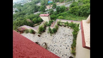  Plot – Exterior View View at Huda Market, Sector 31 - for Sale