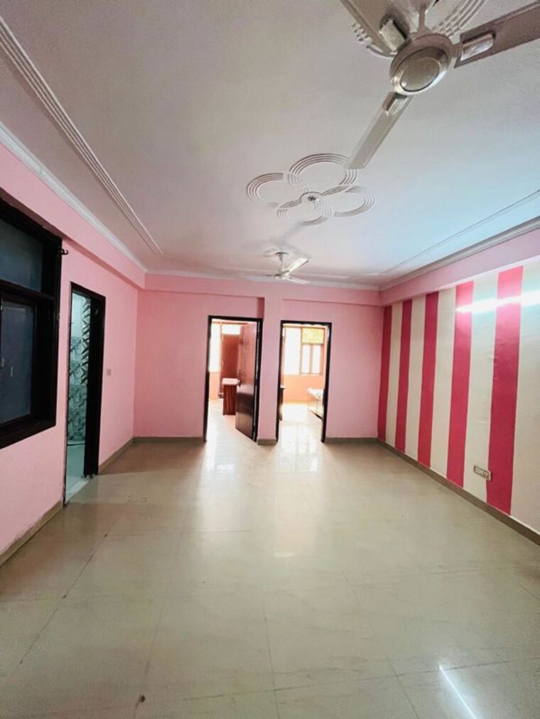 Room, saket 3 Bedroom 1200 Sq.Ft. Apartment In Saket Delhi 9958961
