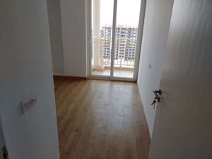 Room in 3 BHK Apartment at Shapoorji Pallonji Joyville Gurgaon, Sector 102 – for Rent