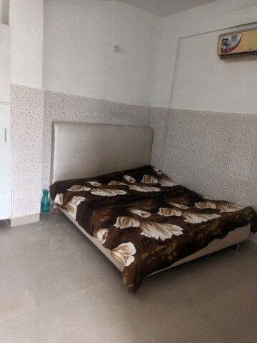 Bedroom in 1 BHK Builder Floor at Pir Machalla – for Sale