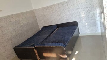 Furnished Amenities in 1 BHK Builder Floor at Pir Machalla – for Sale