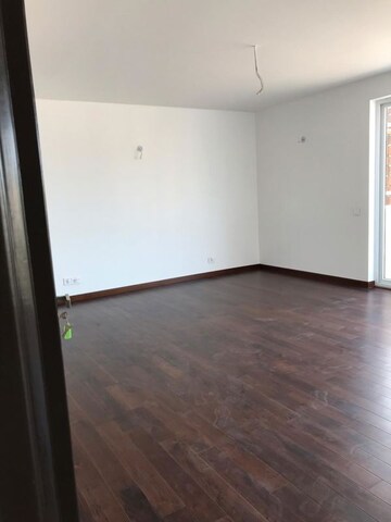 Room in 5 BHK Villa at Emaar Marbella, Sector 66 – for Rent