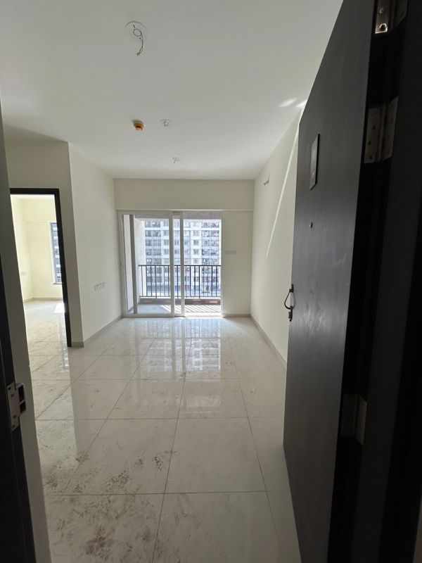 2 BHK 621 Sq.Ft. Apartment in Kolte Patil Life Republic R 10