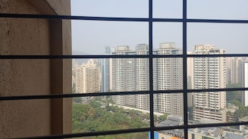 Room in 3 BHK Apartment at Vartak Nagar – for Sale
