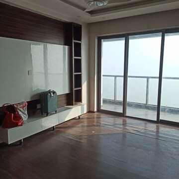 Room in 3 BHK Apartment at Paras Dews, Panwala Khusropur – for Rent