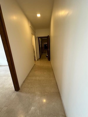 Room in 3 BHK Apartment at Omkar Alta Monte, Malad East – for Rent