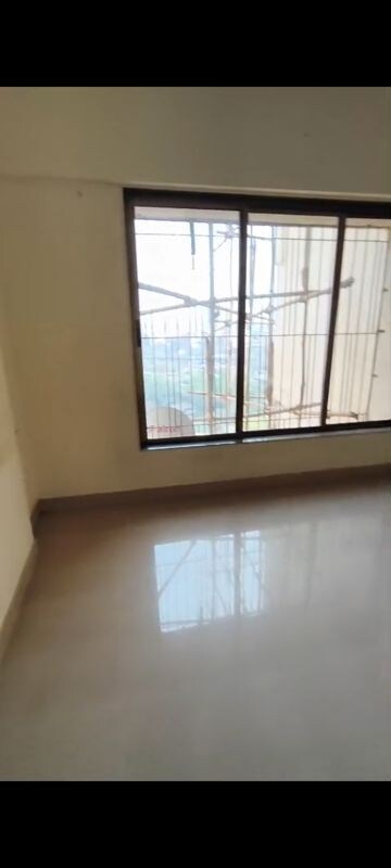 Room in 2 BHK Apartment at Runwal Garden City, Balkum Pada – for Sale